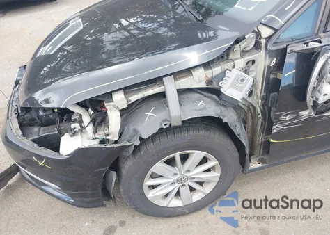 2019 Volkswagen Golf 1.4T S/1.4T Se z USA, uszkodzony, nr VIN 3VWG57AU1KM020880